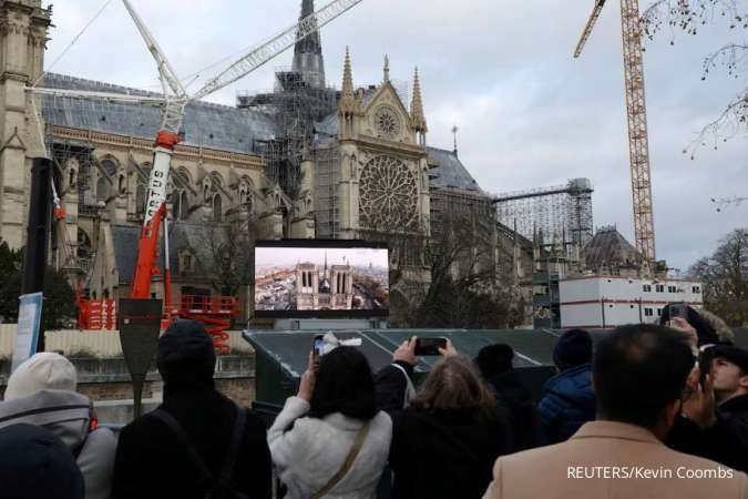 Notre-Dame Bangkit dari Abu, Merci untuk Penyelamatnya