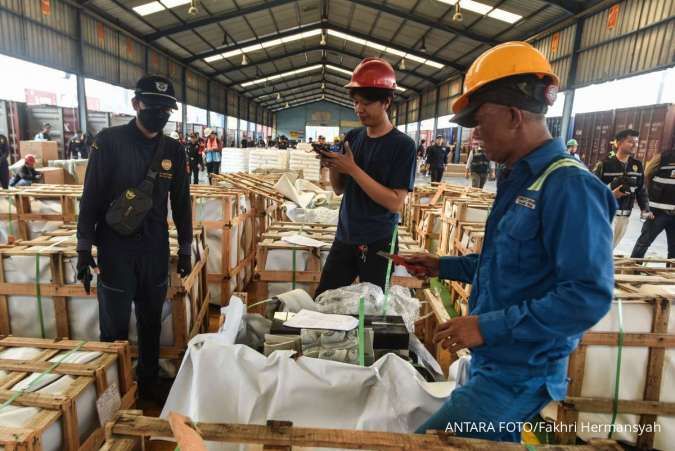 Pelemahan Rupiah Tekan Industri Logistik, Efisiensi Jadi Andalan Sebelum Kerek Tarif