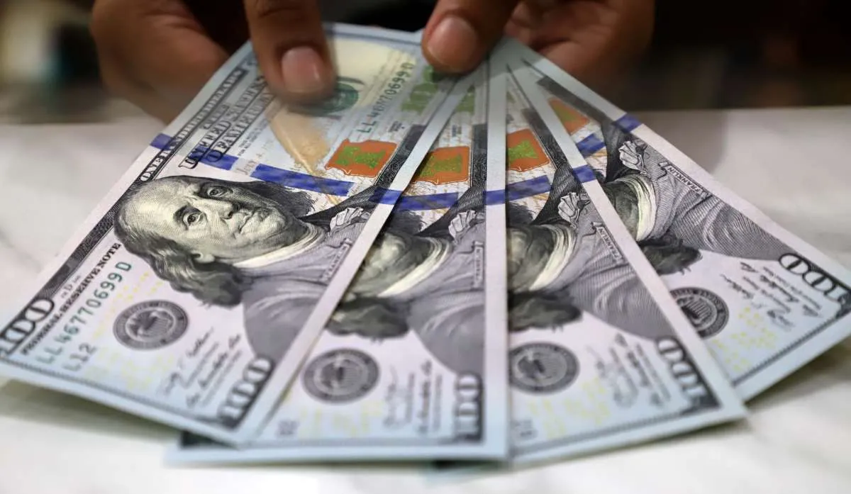 Dolar AS Goyah pada Kamis (28/12), Pasar Mengincar Penurunan Suku Bunga AS Tahun 2024