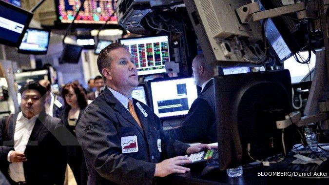 Bursa AS menyerah ikuti pelemahan global