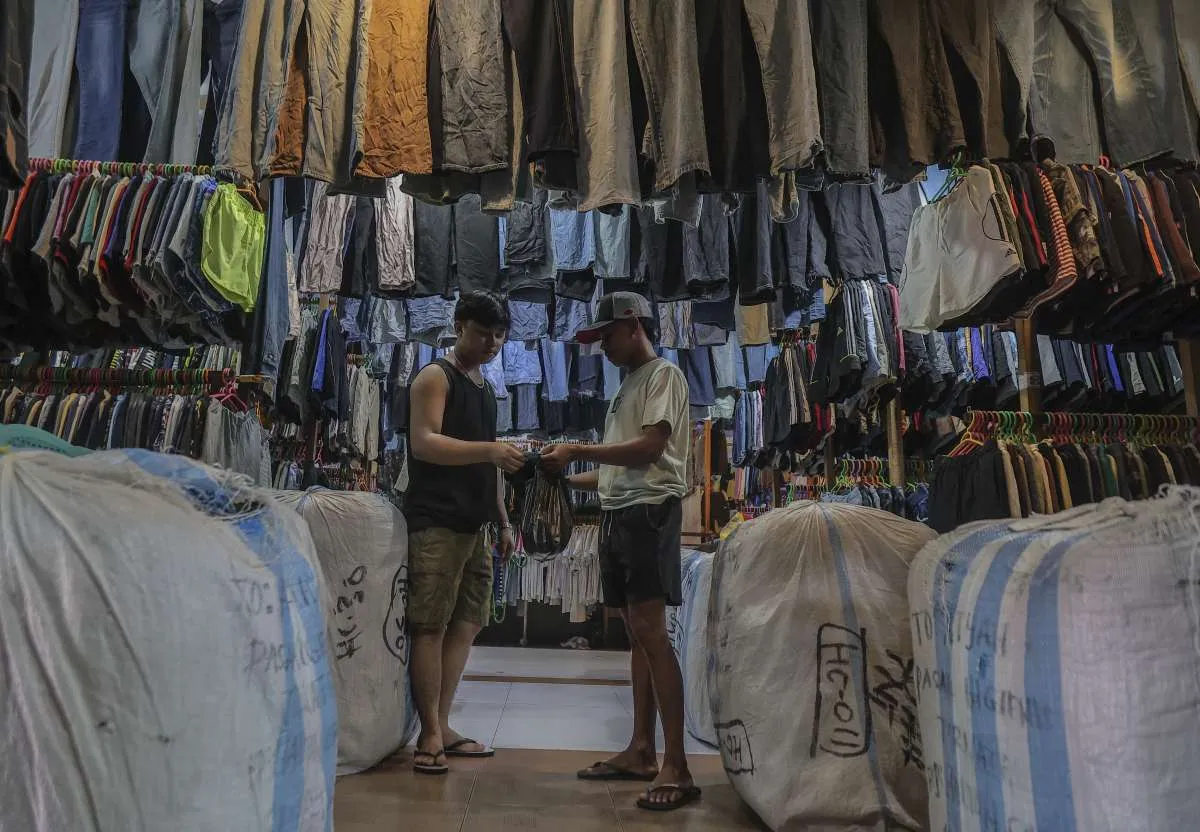 Celios: Tanpa Solusi, Larangan Impor Pakaian Bekas Tak Efektif Dorong Industri Lokal