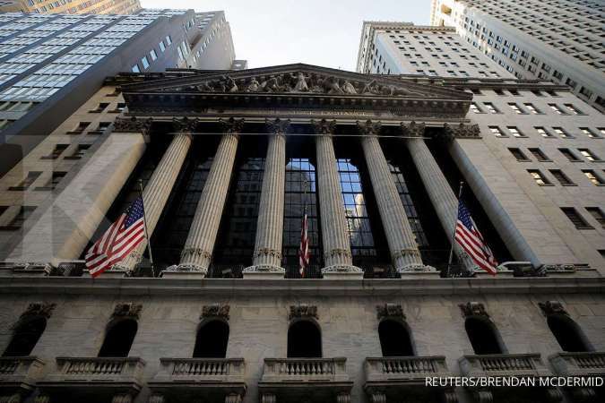 Wall Street berseri jelang laporan Amazon dan Alphabet, stimulus tetap jadi fokus