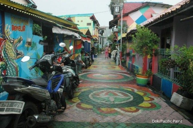 Pacific Paint mengelir kampung di Tangerang