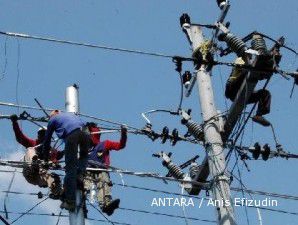 Libur Lebaran, beban listrik PLN turun 30-65%