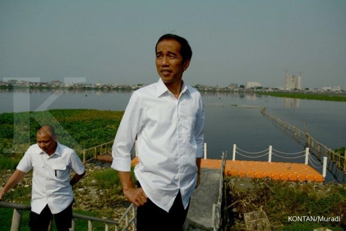 Hadapi kekeringan, Jokowi bagi-bagikan pompa air