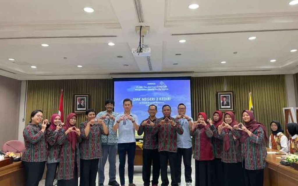  Tandatangan MoU, Bogasari Dukung Mutu Pendidikan SMKN 3 Kediri 