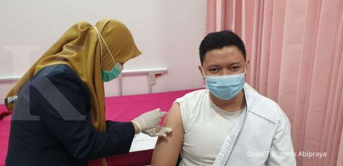 Brantas Abipraya Persenjatai Insannya dengan Vaksin Flu dan Pneumonia