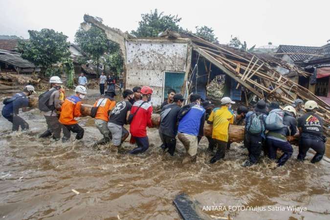 Waspada Bencana di 25 Provinsi, Cek Peringatan Dini Cuaca Besok (10/10) Hujan Lebat