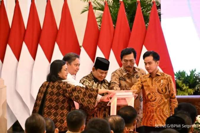 Luhut Pamer Transaksi E-Katalog Capai Rp 253,1 Triliun di Depan Prabowo