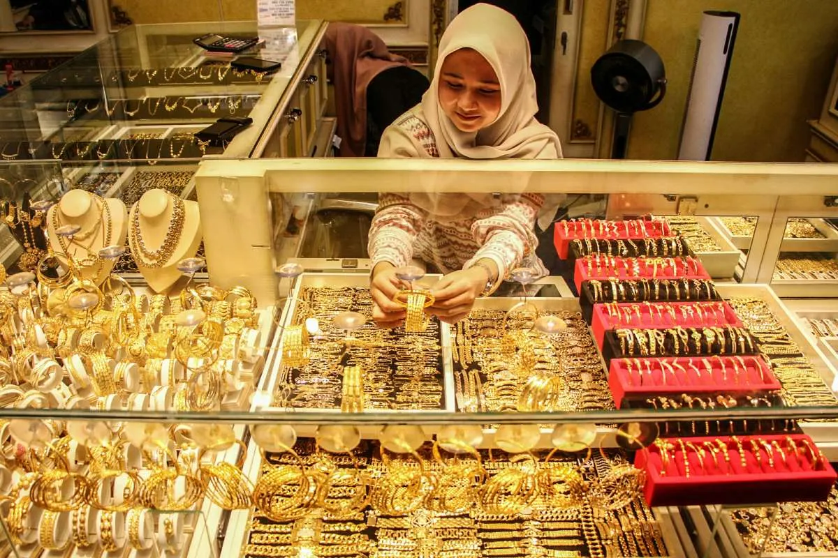 Intip Harga Emas Perhiasan Hari Ini Kamis (4/6/2026) di Raja Emas dan Semar Nusantara