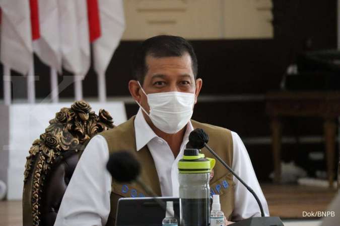 Pembatasan kegiatan di Jawa Bali bisa kurangi lebih dari 20% kasus corona aktif