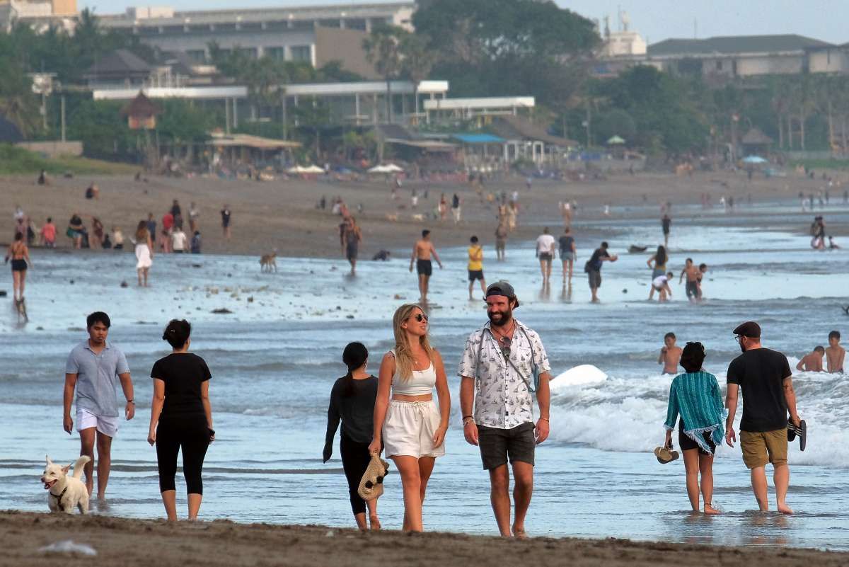 Ingat, Pembukaan Pariwisata Bali Hanya Terbatas Untuk Turis Dari Enam Negara Saja