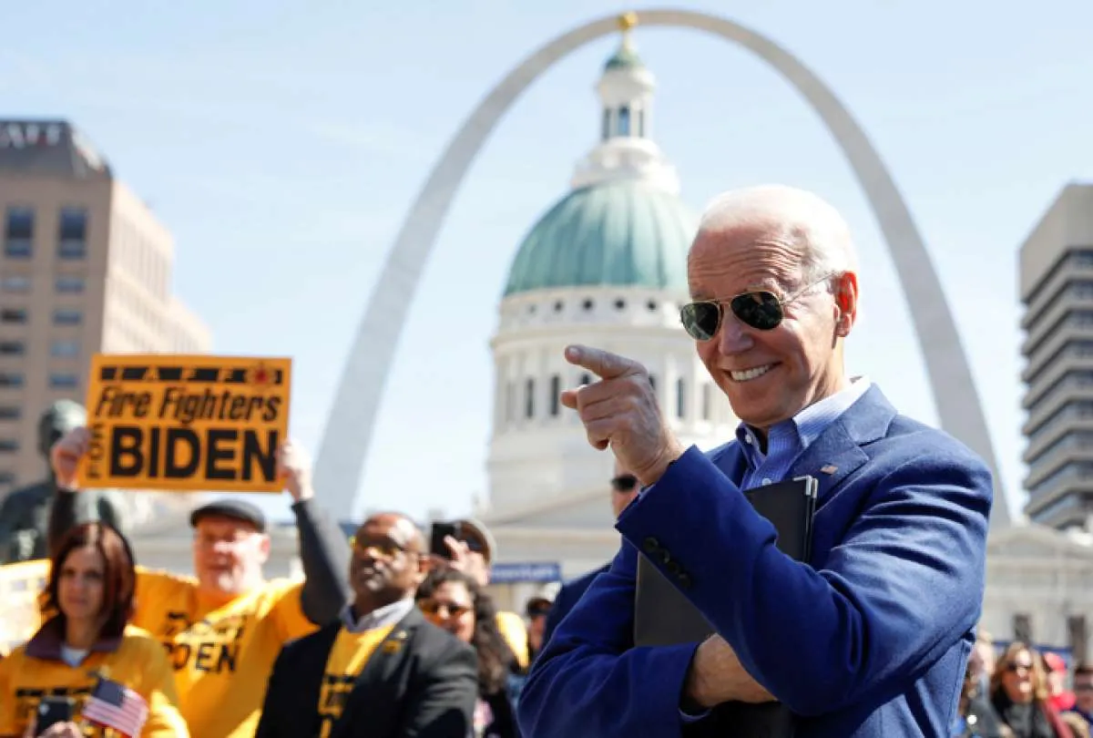 Joe Biden unggul atas Trump berdasarkan hasil survei