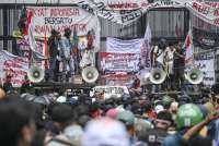 Situasi Terkini Demo Depan DPR, Massa Bergerak ke Tol Slipi