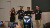 Yamaha STSJ Serahkan 3 Unit LEXi LX 155 kepada 3 Konsumen Pertama di Jawa Timur