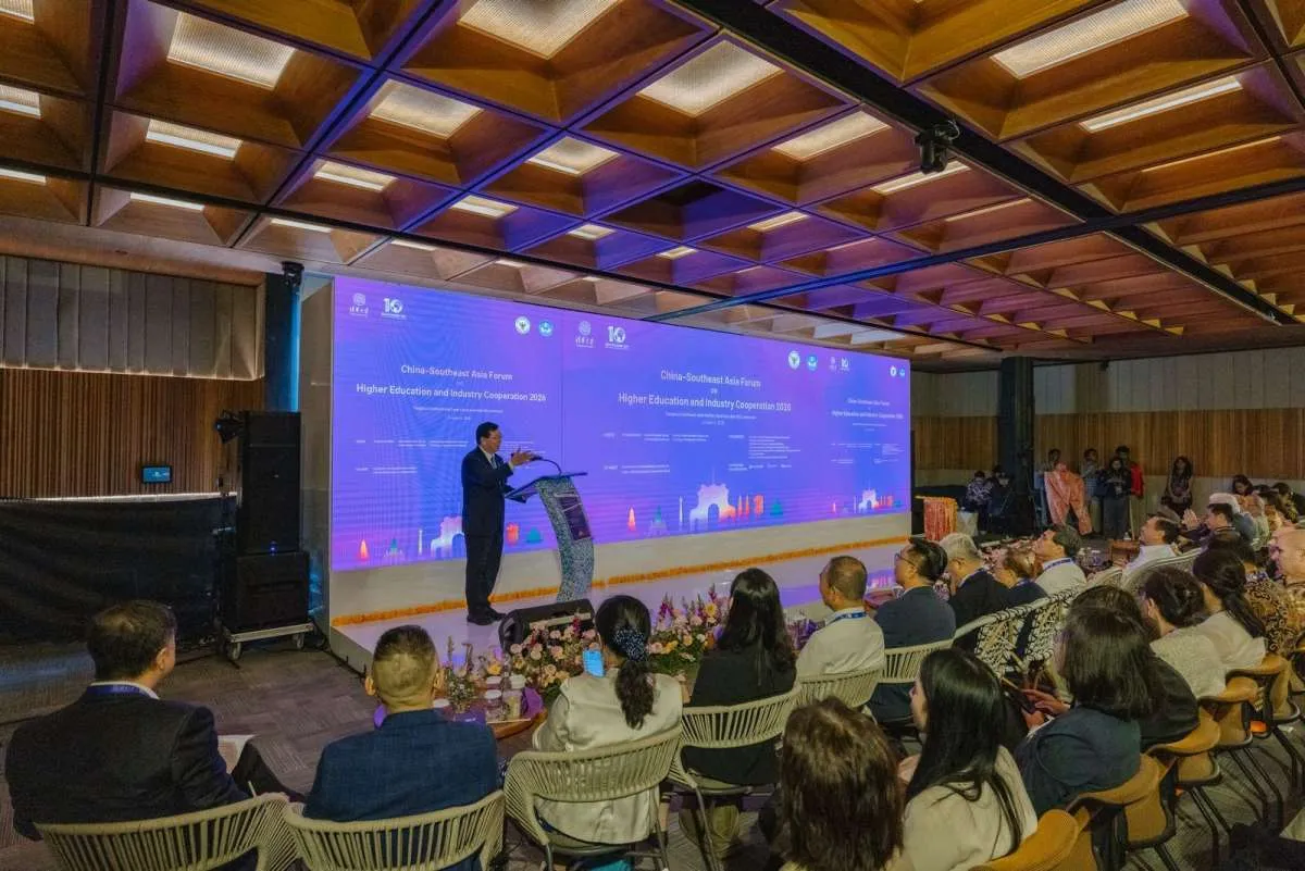 Tsinghua SEA Perluas Kolaborasi Pendidikan dan AI di Indonesia