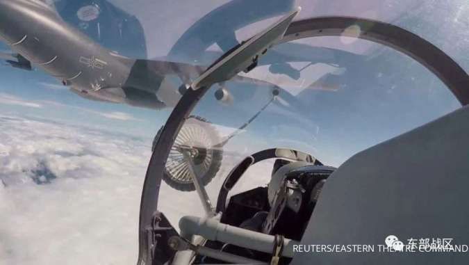 Tegang, Jet Tempur China Hanya Berjarak 3 Meter dari Pesawat Militer AS