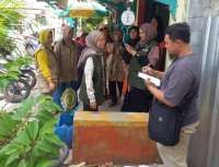 Solusi Penumpukan, Warga Indramayu Mulai Memilah Sampah dari Rumah