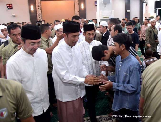 Jokowi salat Tarawih pertama di Bogor