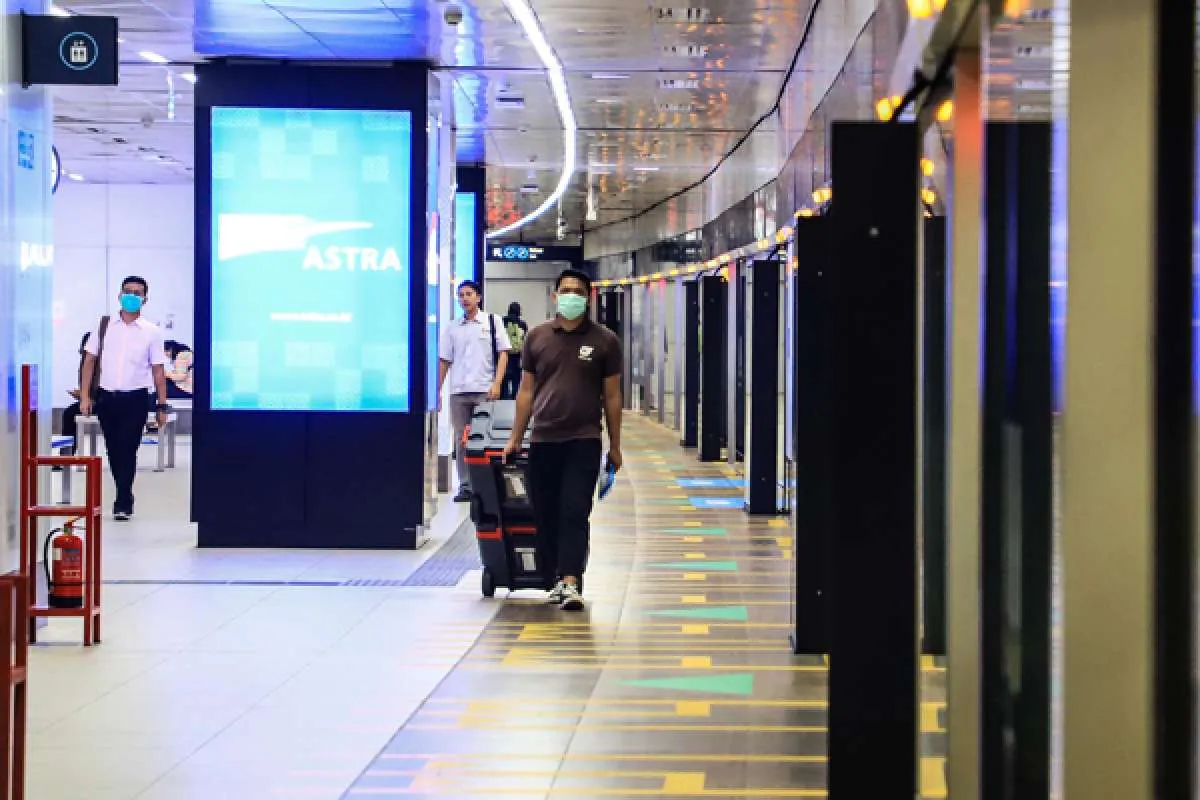 Wabah virus corona bikin penurunan jumlah penumpang MRT Jakarta hingga 72%