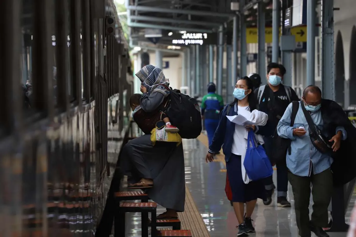 Harus Tes Antigen dan PCR Lagi, Ini Syarat Naik Kereta Api di Aturan Terbaru
