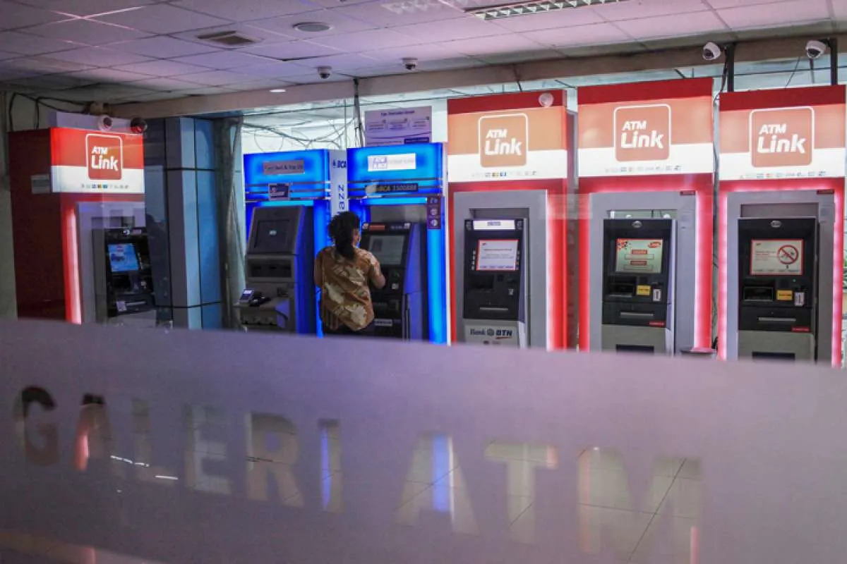 Panduan Cara Mengambil Uang di ATM BCA, BRI, Mandiri, hingga BNI