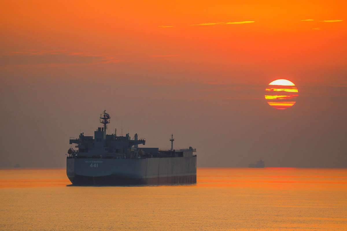 Topan Tropis Shaheen Melanda Oman, Pusat Badai Masih Akan Bergejolak Hingga Malam Ini