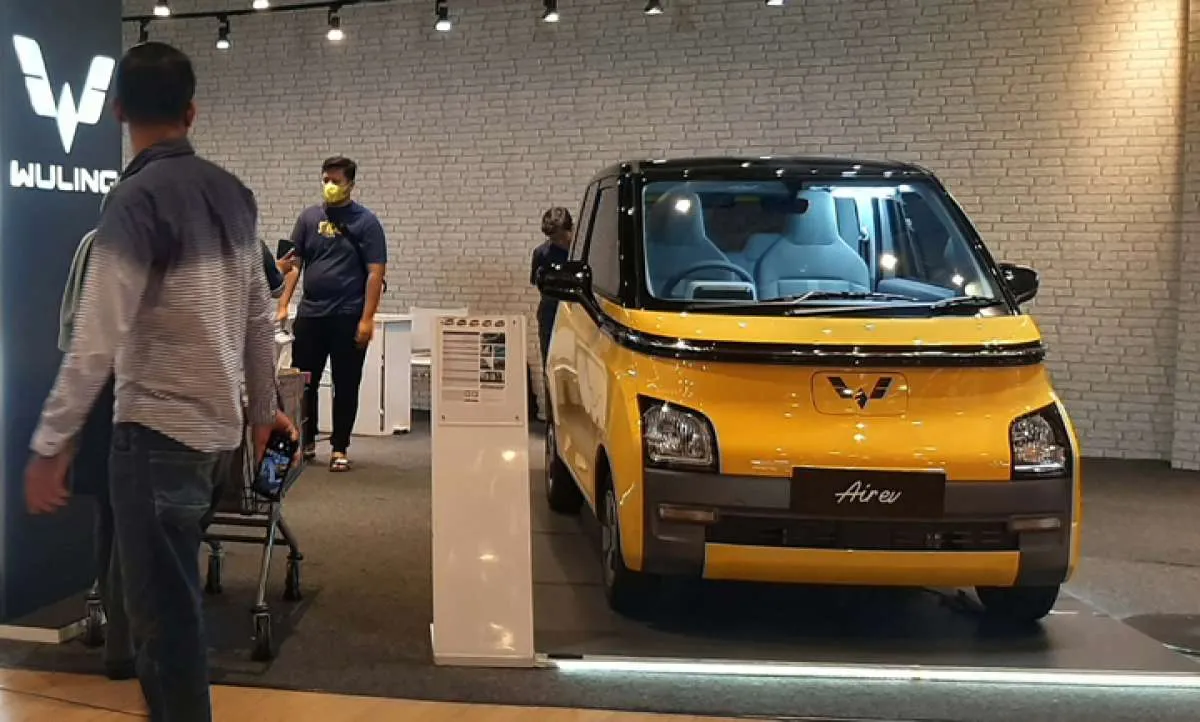 Wuling Air EV Raih Penghargaan Best Electric City Car di Ajang IIMS 2023