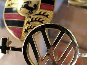 VW Resmi Jadi Pemilik Porsche
