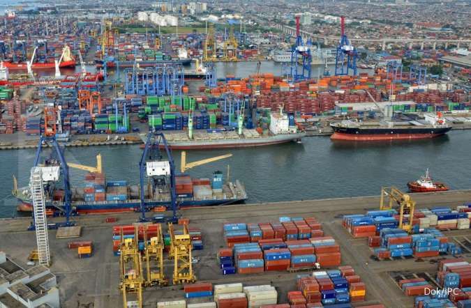 PSBB berlaku, layanan ekspor-impor di pelabuhan IPCC Tanjung Priok tetap berjalan