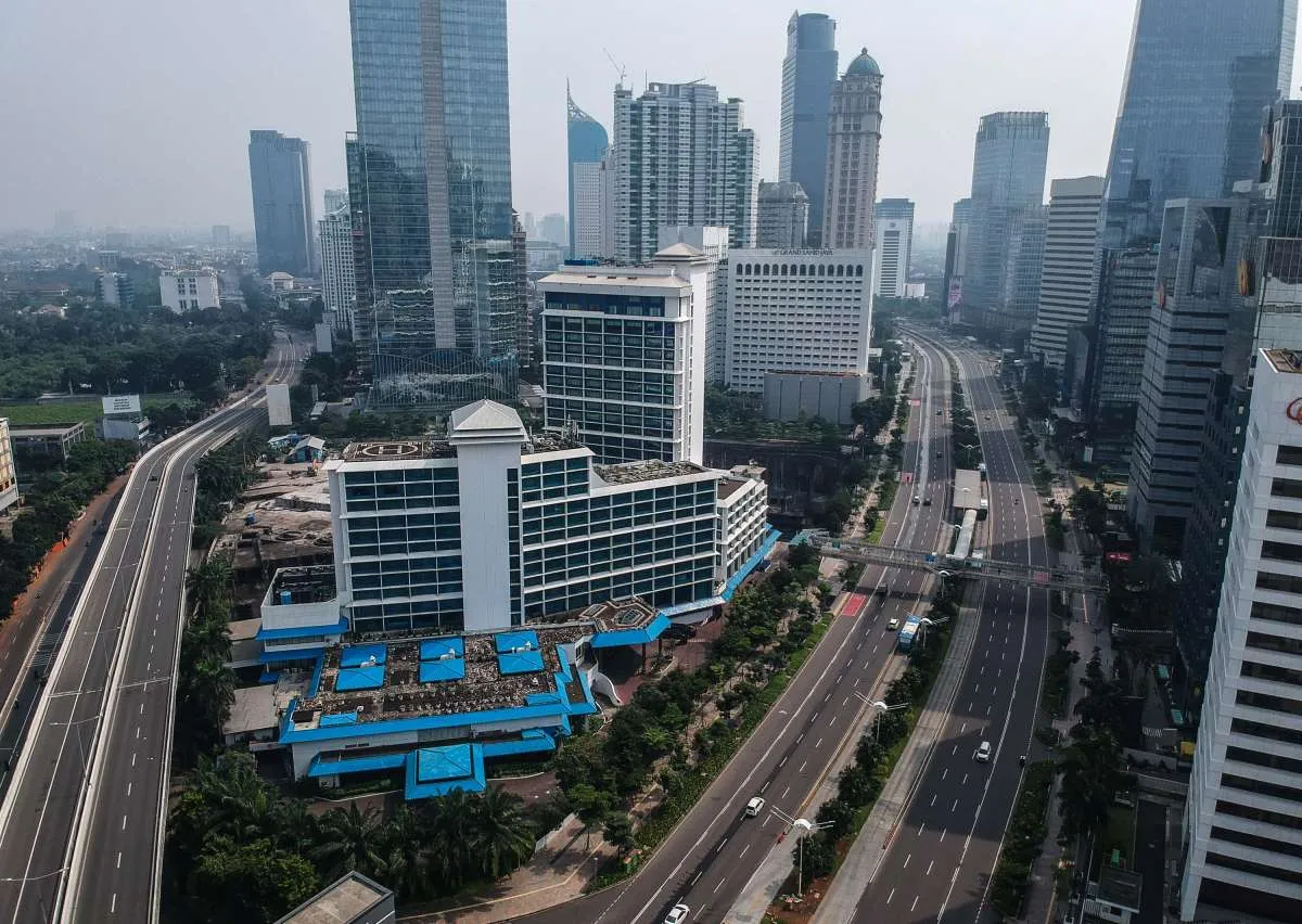 Kemenhub desak Anies tutup perusahaan yang masih beroperasi saat PSBB