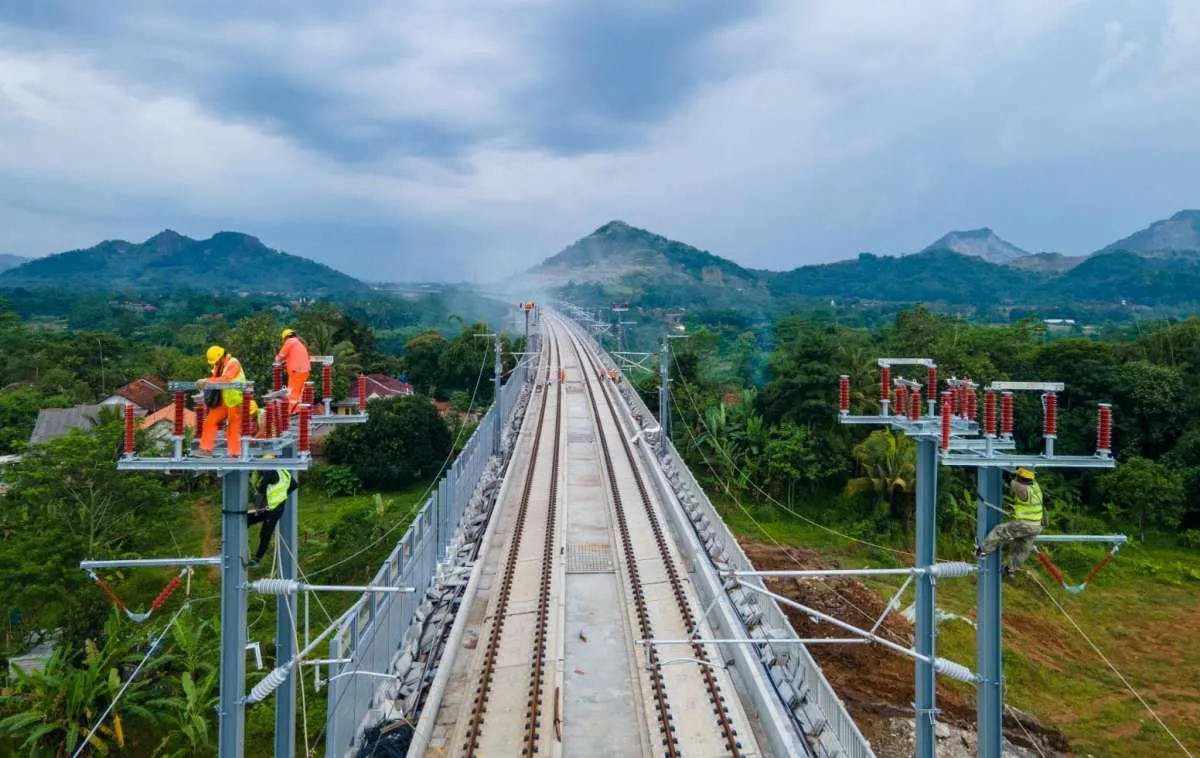 KCIC Akan Uji Coba Kereta Cepat Jakarta-Bandung