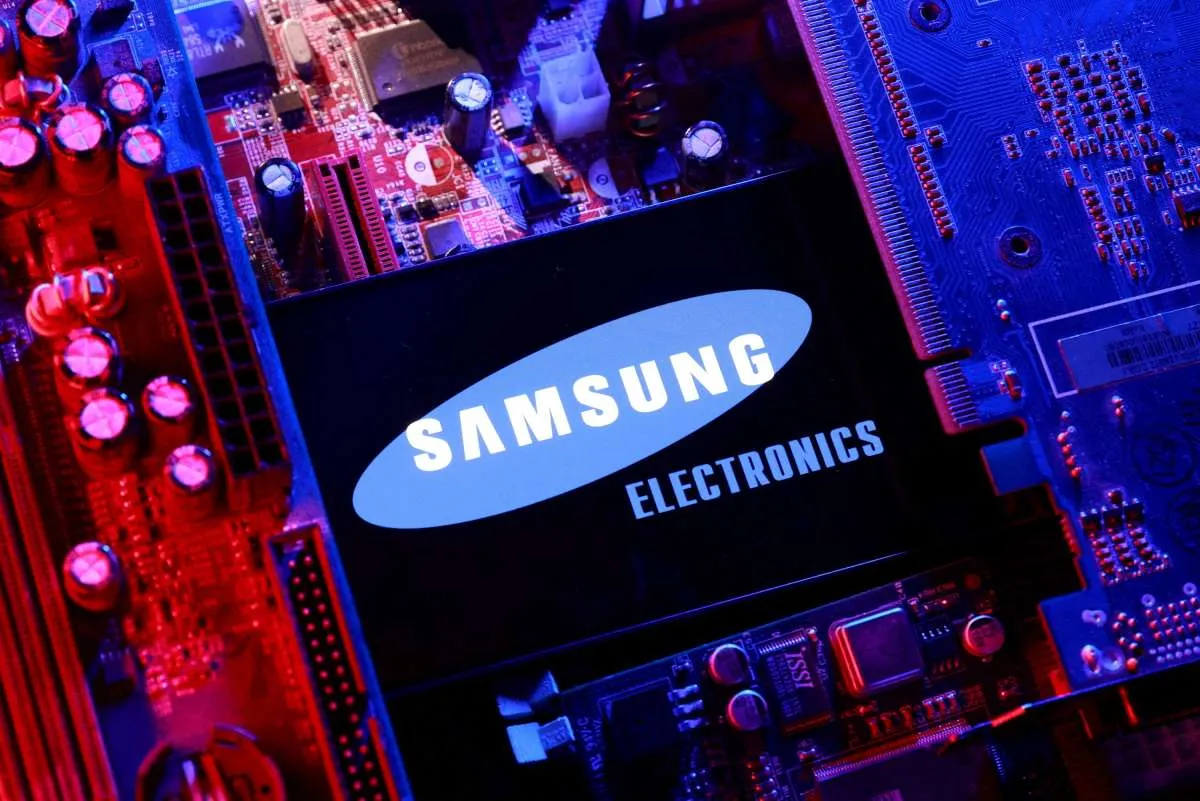 Penjualan Chip Samsung Cetak Rekor, Fokus Produksi HBM4 Tahun Depan