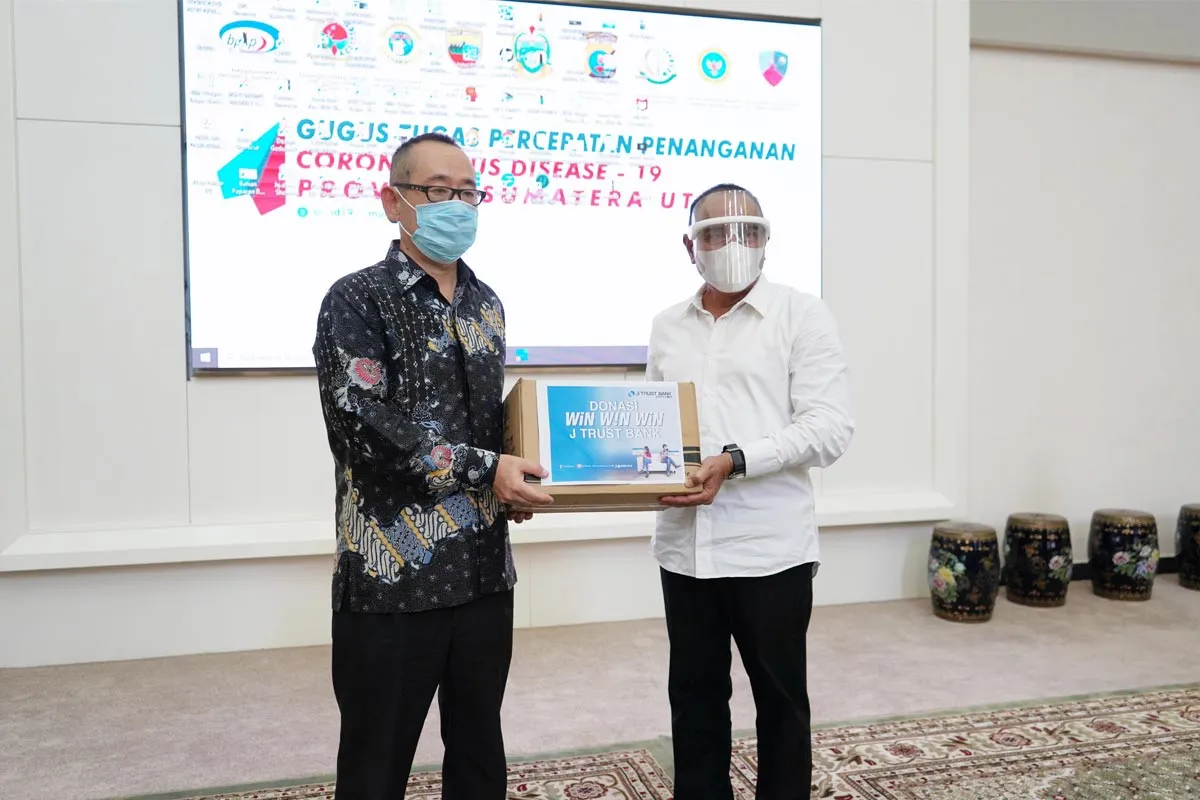 J Trust Bank Serahkan Bantuan APD ke Pemprov Sumatera Utara