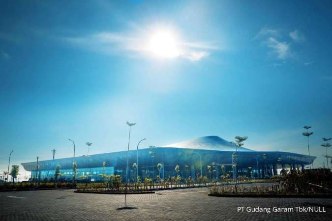 Gudang Garam (GGRM) Resmikan Bandara Dhoho di Kendiri