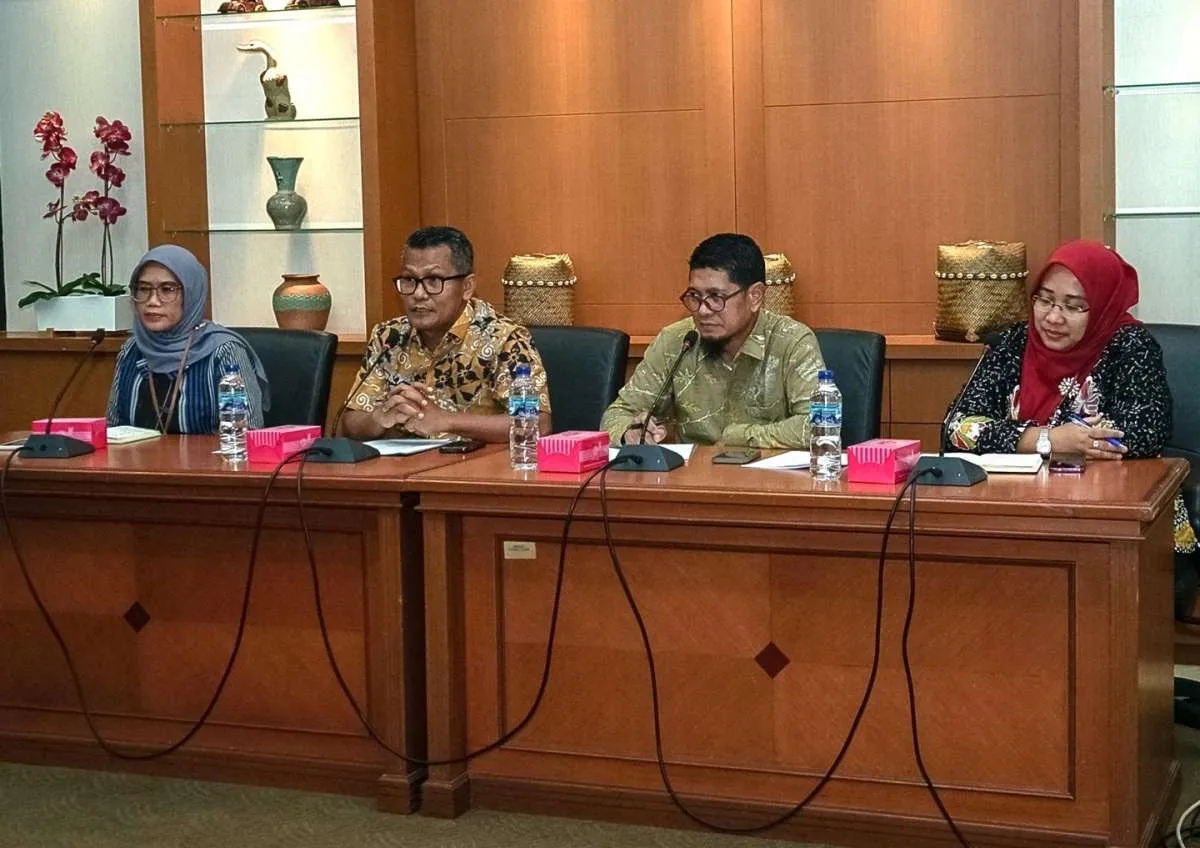 Kemenperin Tak Tahu Isi 26.000 Kontainer yang Menumpuk di Pelabuhan