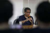 Momen Rocky Gerung Ikut Prosesi Reshuffle, Salaman dengan Prabowo