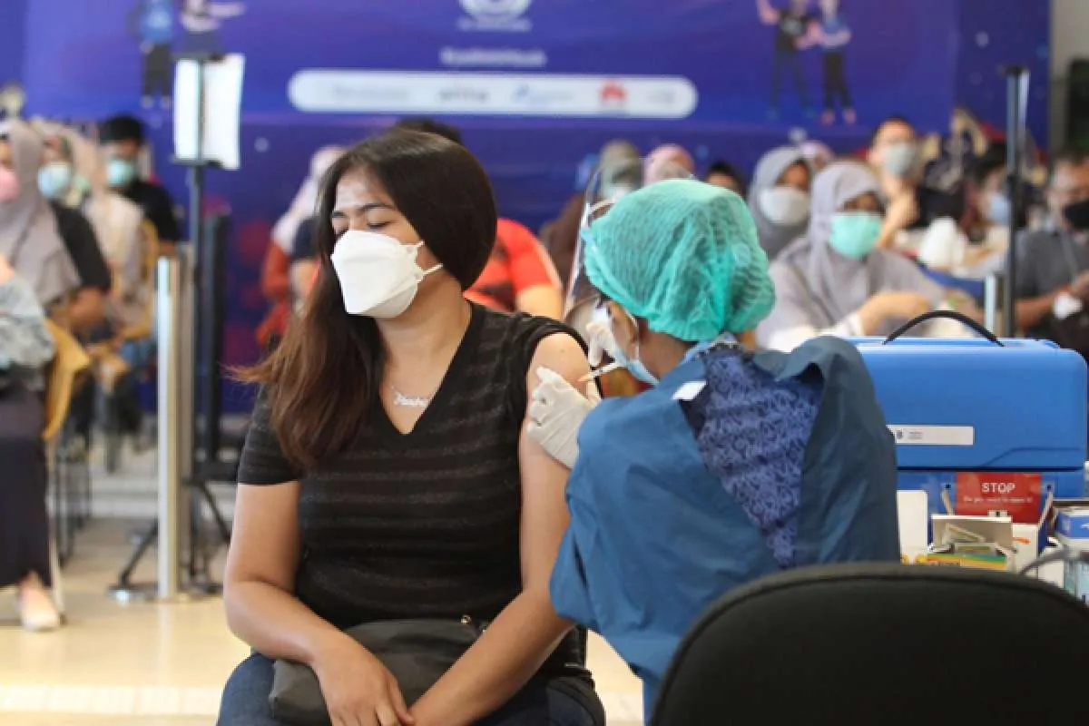 Cara pendaftaran vaksin Covid-19 di Jawa Tengah, Jawa Barat, dan Jawa Timur