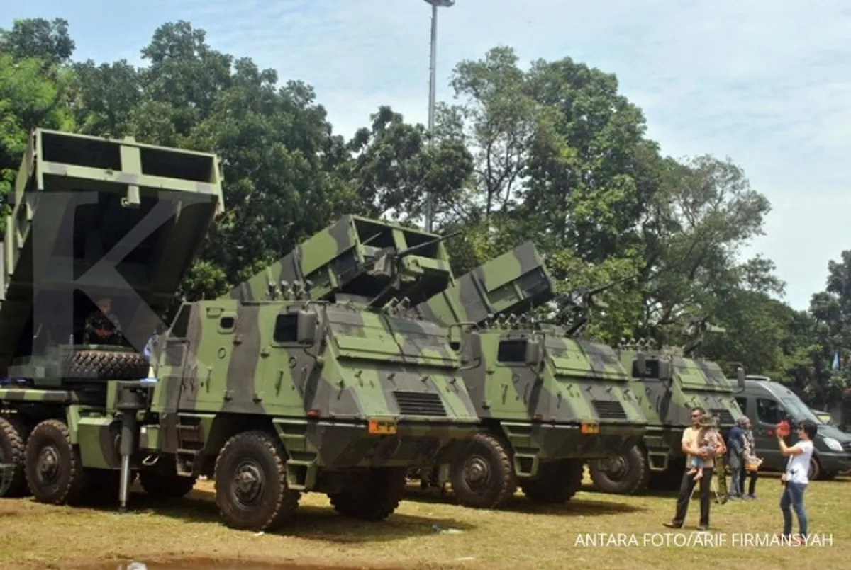 Jokowi minta belanja alutsista dari domestik