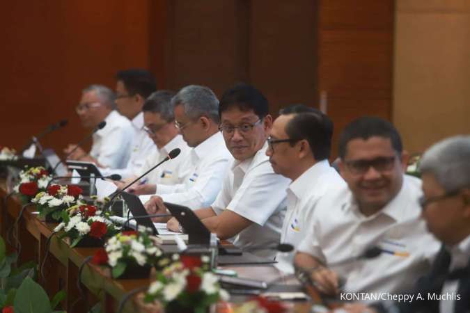 Pergantian Dua Dirjen Kemenkeu Saat Defisit Melebar, Ekonom Wanti-wanti