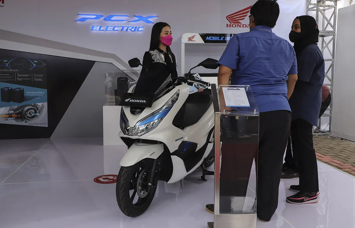 Harga motor matik Honda Vario, PCX, dan skutik bongsor terkini per Desember 2021