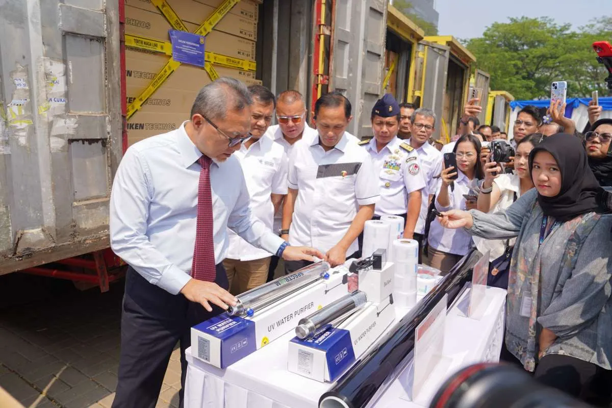 Mendag Zulkifli Musnahkan Minol &Barang Tidak Sesuai Ketentuan Senilai Rp20,23 Miliar