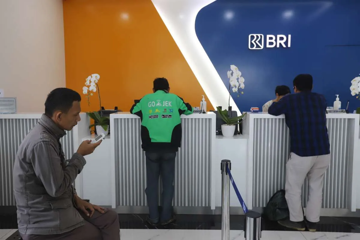 Jelang RUPS Tahunan, Saham BRI (BBRI) Melemah 2,43% di Akhir Sesi Pertama Hari Ini