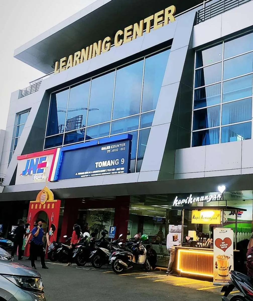 Program JNE Loyalti Card (JLC), tukar poin JLC dapat Kopi Kenangan gratis