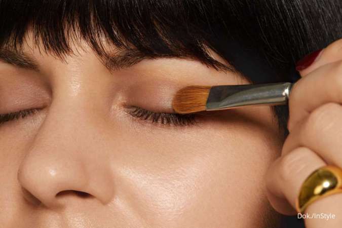 5 Manfaat Memakai Eye Primer Sebelum Eyeshadow, Bisa Mencegah Creasing