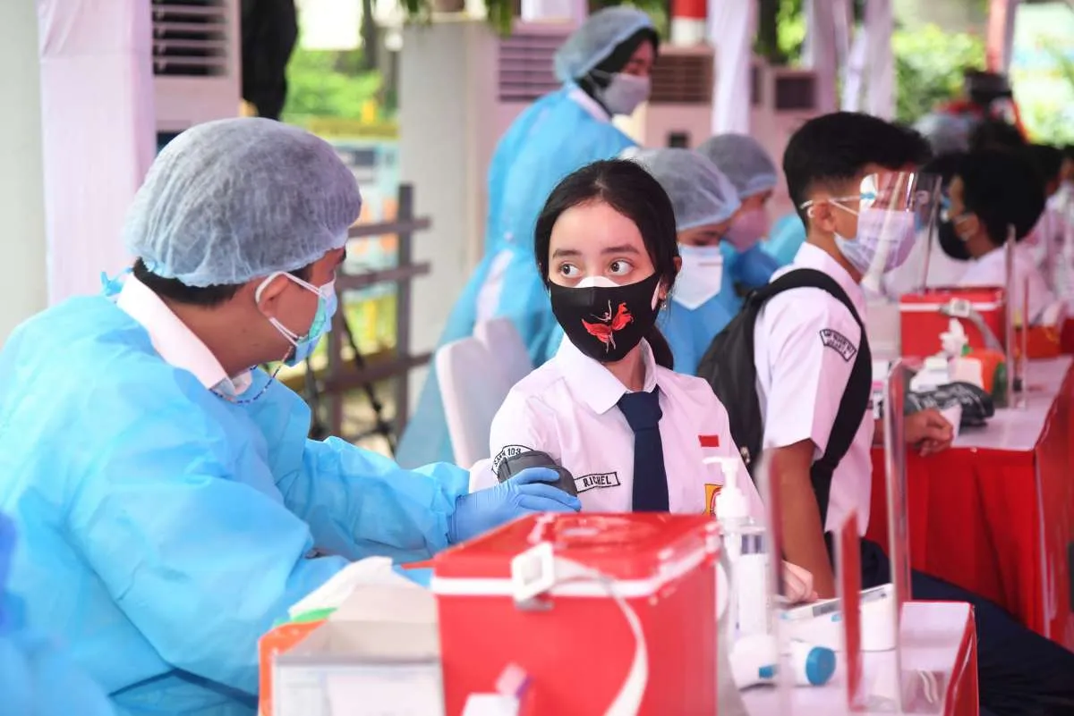 Inilah jenis vaksin Covid-19 yang digunakan di Indonesia & efek samping yang terjadi