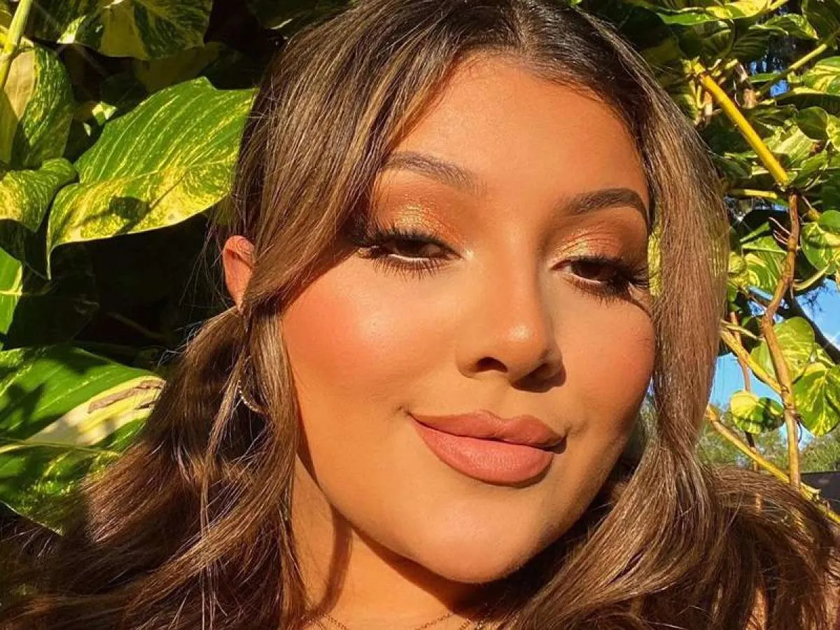 5 Tips Makeup untuk Bukber, Simple dan Flawless!