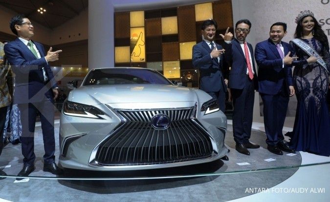 Lexus perkenalkan sedan hybrid electric baru 