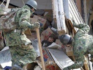 Polisi Jepang: korban tewas akibat gempa & tsunami sebanyak 2.412 orang