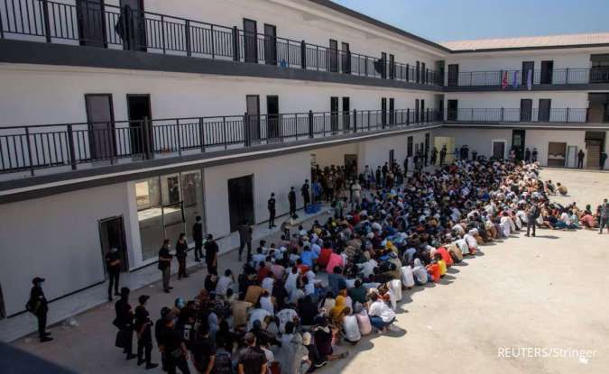 Ratusan Warga Asing Kabur ke Thailand Usai Penggerebekan KK Park Myanmar